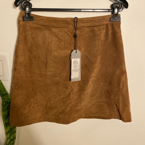 Suede tan skirt - Picture 4 of 5